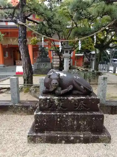 紅葉八幡宮の狛犬