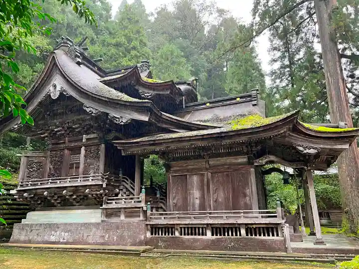 岡太神社・大瀧神社の本殿・本堂