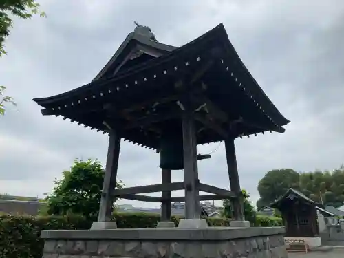 長泉寺の{uncategorized: "未分類", other: "その他", undefined: "問題あり", building: "その他建物", grave: "お墓", sacred_gate: "鳥居", guardian: "狛犬", statue: "像", buddha: "仏像", history: "歴史", nature: "自然", garden: "庭園", animal: "動物", pagoda: "塔", temizu: "手水舎", mountain_gate: "山門・神門", sanctuary: "本殿・本堂", subordinate: "末社・摂社", art: "芸術", scenery: "景色", jizo: "地蔵", ema: "絵馬", goshuin: "御朱印", omikuji: "おみくじ", items: "授与品その他", amulet: "お守り", goshuincho: "御朱印帳", eats: "食事", festival: "お祭り", votive_dance: "神楽", shichigosan: "七五三参", wedding: "結婚式", experience: "体験その他", initially: "初詣", around: "周辺", anti_infection: "感染症対策"}