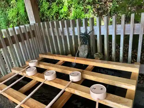 神倉神社（熊野速玉大社摂社）の{uncategorized: "未分類", other: "その他", undefined: "問題あり", building: "その他建物", grave: "お墓", sacred_gate: "鳥居", guardian: "狛犬", statue: "像", buddha: "仏像", history: "歴史", nature: "自然", garden: "庭園", animal: "動物", pagoda: "塔", temizu: "手水舎", mountain_gate: "山門・神門", sanctuary: "本殿・本堂", subordinate: "末社・摂社", art: "芸術", scenery: "景色", jizo: "地蔵", ema: "絵馬", goshuin: "御朱印", omikuji: "おみくじ", items: "授与品その他", amulet: "お守り", goshuincho: "御朱印帳", eats: "食事", festival: "お祭り", votive_dance: "神楽", shichigosan: "七五三参", wedding: "結婚式", experience: "体験その他", initially: "初詣", around: "周辺", anti_infection: "感染症対策"}
