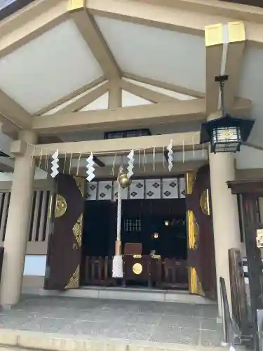 天祖諏訪神社の{uncategorized: "未分類", other: "その他", undefined: "問題あり", building: "その他建物", grave: "お墓", sacred_gate: "鳥居", guardian: "狛犬", statue: "像", buddha: "仏像", history: "歴史", nature: "自然", garden: "庭園", animal: "動物", pagoda: "塔", temizu: "手水舎", mountain_gate: "山門・神門", sanctuary: "本殿・本堂", subordinate: "末社・摂社", art: "芸術", scenery: "景色", jizo: "地蔵", ema: "絵馬", goshuin: "御朱印", omikuji: "おみくじ", items: "授与品その他", amulet: "お守り", goshuincho: "御朱印帳", eats: "食事", festival: "お祭り", votive_dance: "神楽", shichigosan: "七五三参", wedding: "結婚式", experience: "体験その他", initially: "初詣", around: "周辺", anti_infection: "感染症対策"}