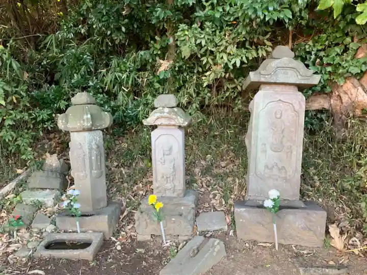 刀八神社の地蔵
