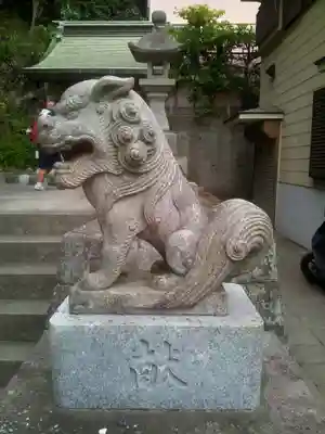 諏訪神社の狛犬