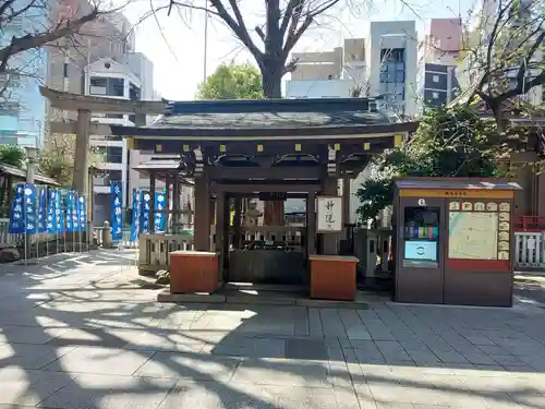 鳥越神社の手水舎
