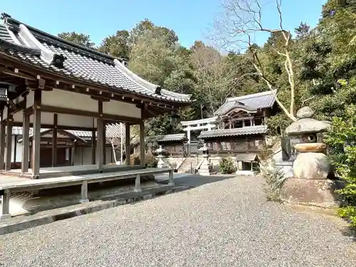 八幡神社の建物その他