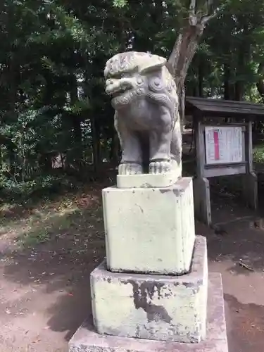 鶴谷八幡宮の狛犬