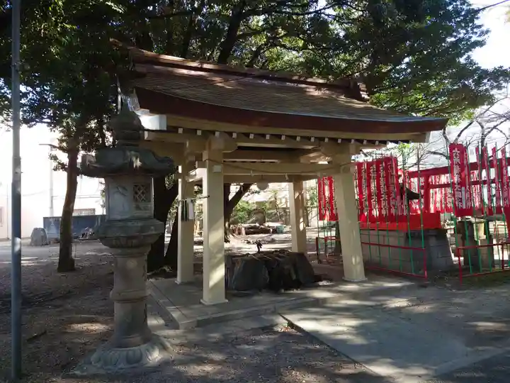 六所神社の手水舎