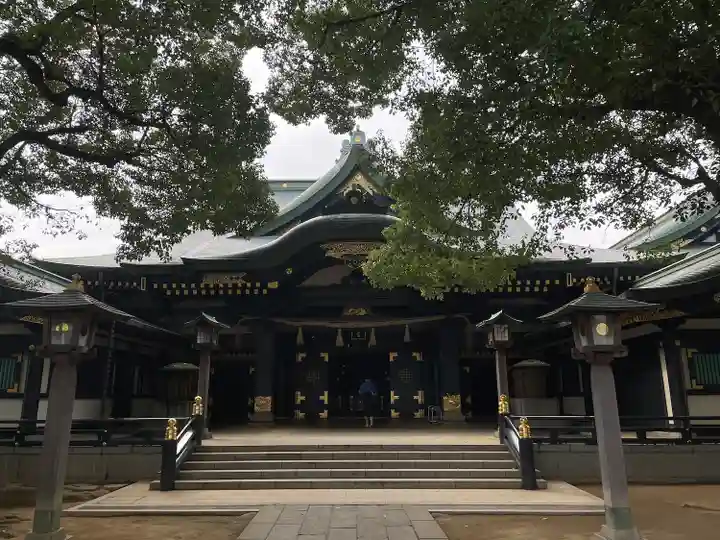 穴八幡宮の本殿・本堂