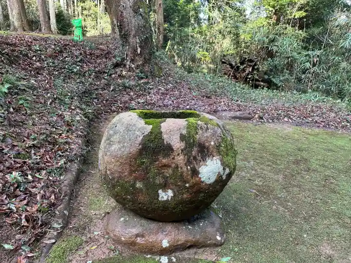 佐為神社の{uncategorized: "未分類", other: "その他", undefined: "問題あり", building: "その他建物", grave: "お墓", sacred_gate: "鳥居", guardian: "狛犬", statue: "像", buddha: "仏像", history: "歴史", nature: "自然", garden: "庭園", animal: "動物", pagoda: "塔", temizu: "手水舎", mountain_gate: "山門・神門", sanctuary: "本殿・本堂", subordinate: "末社・摂社", art: "芸術", scenery: "景色", jizo: "地蔵", ema: "絵馬", goshuin: "御朱印", omikuji: "おみくじ", items: "授与品その他", amulet: "お守り", goshuincho: "御朱印帳", eats: "食事", festival: "お祭り", votive_dance: "神楽", shichigosan: "七五三参", wedding: "結婚式", experience: "体験その他", initially: "初詣", around: "周辺", anti_infection: "感染症対策"}