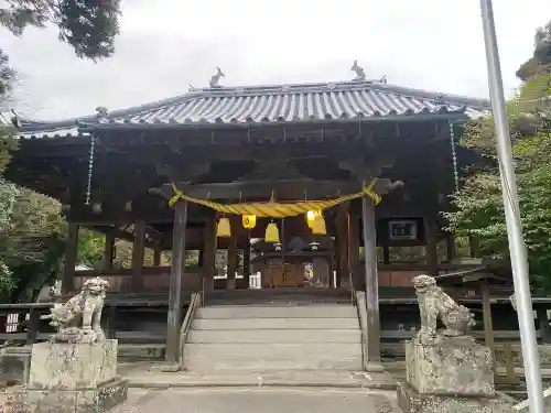 福良八幡神社の{uncategorized: "未分類", other: "その他", undefined: "問題あり", building: "その他建物", grave: "お墓", sacred_gate: "鳥居", guardian: "狛犬", statue: "像", buddha: "仏像", history: "歴史", nature: "自然", garden: "庭園", animal: "動物", pagoda: "塔", temizu: "手水舎", mountain_gate: "山門・神門", sanctuary: "本殿・本堂", subordinate: "末社・摂社", art: "芸術", scenery: "景色", jizo: "地蔵", ema: "絵馬", goshuin: "御朱印", omikuji: "おみくじ", items: "授与品その他", amulet: "お守り", goshuincho: "御朱印帳", eats: "食事", festival: "お祭り", votive_dance: "神楽", shichigosan: "七五三参", wedding: "結婚式", experience: "体験その他", initially: "初詣", around: "周辺", anti_infection: "感染症対策"}
