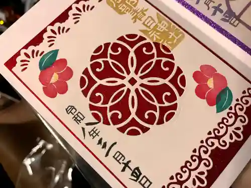 岡部春日神社～👹鬼門よけの🌺花咲く🌺やしろ～の{uncategorized: "未分類", other: "その他", undefined: "問題あり", building: "その他建物", grave: "お墓", sacred_gate: "鳥居", guardian: "狛犬", statue: "像", buddha: "仏像", history: "歴史", nature: "自然", garden: "庭園", animal: "動物", pagoda: "塔", temizu: "手水舎", mountain_gate: "山門・神門", sanctuary: "本殿・本堂", subordinate: "末社・摂社", art: "芸術", scenery: "景色", jizo: "地蔵", ema: "絵馬", goshuin: "御朱印", omikuji: "おみくじ", items: "授与品その他", amulet: "お守り", goshuincho: "御朱印帳", eats: "食事", festival: "お祭り", votive_dance: "神楽", shichigosan: "七五三参", wedding: "結婚式", experience: "体験その他", initially: "初詣", around: "周辺", anti_infection: "感染症対策"}