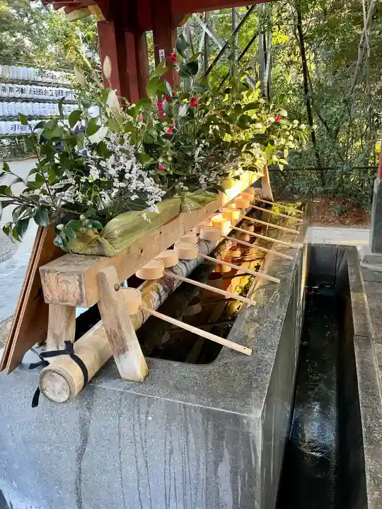 武蔵一宮氷川神社の{uncategorized: "未分類", other: "その他", undefined: "問題あり", building: "その他建物", grave: "お墓", sacred_gate: "鳥居", guardian: "狛犬", statue: "像", buddha: "仏像", history: "歴史", nature: "自然", garden: "庭園", animal: "動物", pagoda: "塔", temizu: "手水舎", mountain_gate: "山門・神門", sanctuary: "本殿・本堂", subordinate: "末社・摂社", art: "芸術", scenery: "景色", jizo: "地蔵", ema: "絵馬", goshuin: "御朱印", omikuji: "おみくじ", items: "授与品その他", amulet: "お守り", goshuincho: "御朱印帳", eats: "食事", festival: "お祭り", votive_dance: "神楽", shichigosan: "七五三参", wedding: "結婚式", experience: "体験その他", initially: "初詣", around: "周辺", anti_infection: "感染症対策"}