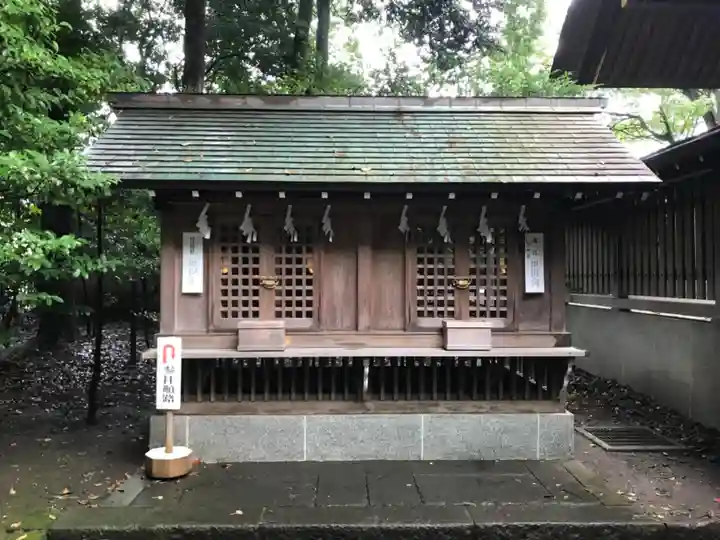 神明社の末社・摂社