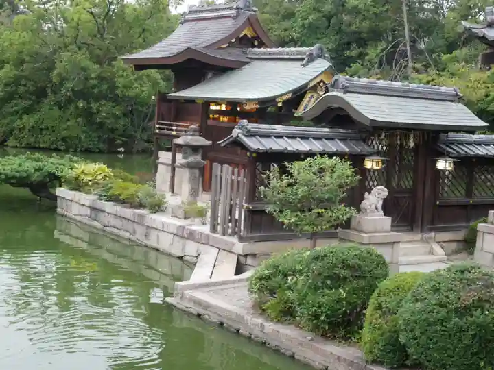 神泉苑の末社・摂社