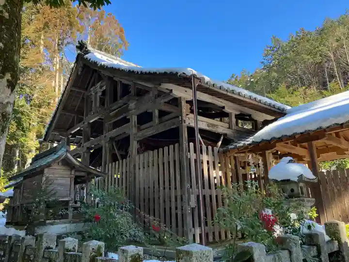 愛宕神社(阿多古神社)の本殿・本堂