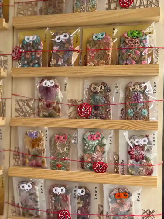 露天神社(お初天神)の{uncategorized: "未分類", other: "その他", undefined: "問題あり", building: "その他建物", grave: "お墓", sacred_gate: "鳥居", guardian: "狛犬", statue: "像", buddha: "仏像", history: "歴史", nature: "自然", garden: "庭園", animal: "動物", pagoda: "塔", temizu: "手水舎", mountain_gate: "山門・神門", sanctuary: "本殿・本堂", subordinate: "末社・摂社", art: "芸術", scenery: "景色", jizo: "地蔵", ema: "絵馬", goshuin: "御朱印", omikuji: "おみくじ", items: "授与品その他", amulet: "お守り", goshuincho: "御朱印帳", eats: "食事", festival: "お祭り", votive_dance: "神楽", shichigosan: "七五三参", wedding: "結婚式", experience: "体験その他", initially: "初詣", around: "周辺", anti_infection: "感染症対策"}