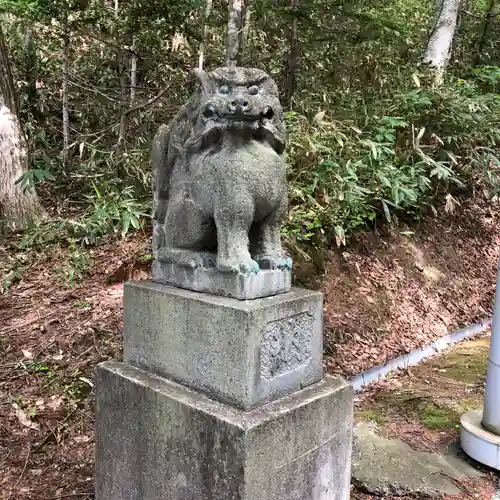 豊富八幡神社の狛犬