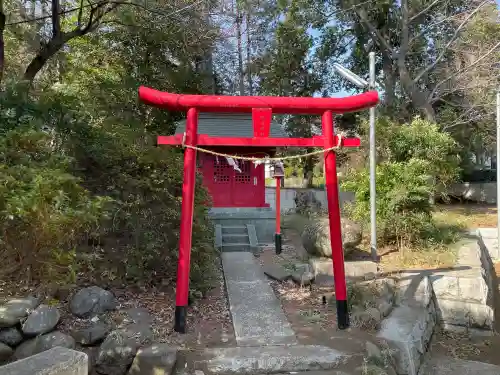 南大谷天神社の{uncategorized: "未分類", other: "その他", undefined: "問題あり", building: "その他建物", grave: "お墓", sacred_gate: "鳥居", guardian: "狛犬", statue: "像", buddha: "仏像", history: "歴史", nature: "自然", garden: "庭園", animal: "動物", pagoda: "塔", temizu: "手水舎", mountain_gate: "山門・神門", sanctuary: "本殿・本堂", subordinate: "末社・摂社", art: "芸術", scenery: "景色", jizo: "地蔵", ema: "絵馬", goshuin: "御朱印", omikuji: "おみくじ", items: "授与品その他", amulet: "お守り", goshuincho: "御朱印帳", eats: "食事", festival: "お祭り", votive_dance: "神楽", shichigosan: "七五三参", wedding: "結婚式", experience: "体験その他", initially: "初詣", around: "周辺", anti_infection: "感染症対策"}