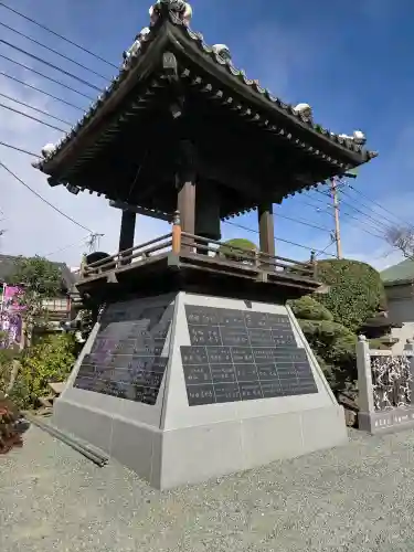 成田山川越別院の{uncategorized: "未分類", other: "その他", undefined: "問題あり", building: "その他建物", grave: "お墓", sacred_gate: "鳥居", guardian: "狛犬", statue: "像", buddha: "仏像", history: "歴史", nature: "自然", garden: "庭園", animal: "動物", pagoda: "塔", temizu: "手水舎", mountain_gate: "山門・神門", sanctuary: "本殿・本堂", subordinate: "末社・摂社", art: "芸術", scenery: "景色", jizo: "地蔵", ema: "絵馬", goshuin: "御朱印", omikuji: "おみくじ", items: "授与品その他", amulet: "お守り", goshuincho: "御朱印帳", eats: "食事", festival: "お祭り", votive_dance: "神楽", shichigosan: "七五三参", wedding: "結婚式", experience: "体験その他", initially: "初詣", around: "周辺", anti_infection: "感染症対策"}