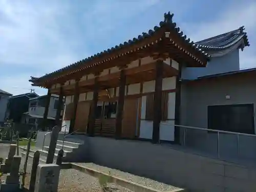 観音寺の本殿・本堂
