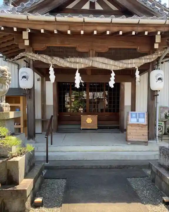 御嶽神社茅萱宮の本殿・本堂