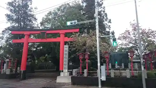 一瓶塚稲荷神社の鳥居