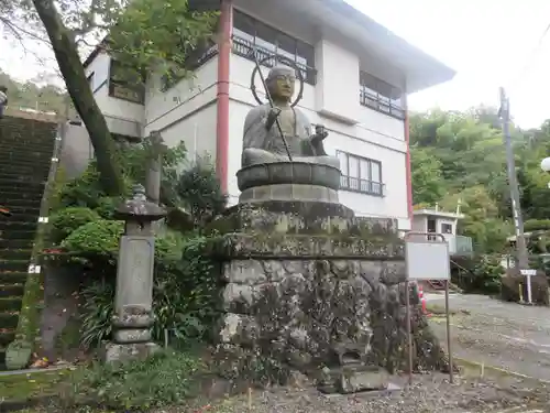 岩舟山高勝寺の仏像