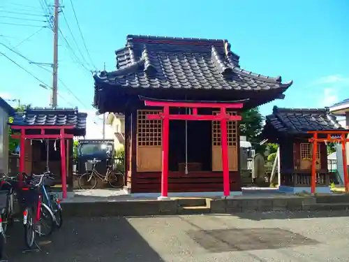 稲荷神社の本殿