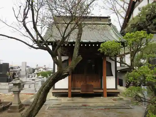 定林寺の本殿・本堂