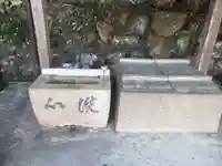 百々神社の手水舎