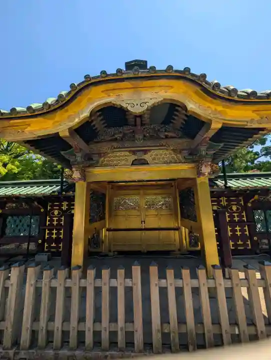 上野東照宮の{uncategorized: "未分類", other: "その他", undefined: "問題あり", building: "その他建物", grave: "お墓", sacred_gate: "鳥居", guardian: "狛犬", statue: "像", buddha: "仏像", history: "歴史", nature: "自然", garden: "庭園", animal: "動物", pagoda: "塔", temizu: "手水舎", mountain_gate: "山門・神門", sanctuary: "本殿・本堂", subordinate: "末社・摂社", art: "芸術", scenery: "景色", jizo: "地蔵", ema: "絵馬", goshuin: "御朱印", omikuji: "おみくじ", items: "授与品その他", amulet: "お守り", goshuincho: "御朱印帳", eats: "食事", festival: "お祭り", votive_dance: "神楽", shichigosan: "七五三参", wedding: "結婚式", experience: "体験その他", initially: "初詣", around: "周辺", anti_infection: "感染症対策"}