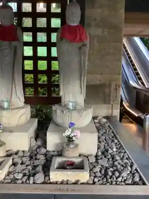 八事山 興正寺の地蔵