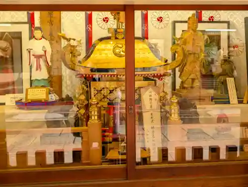 露天神社（お初天神）の{uncategorized: "未分類", other: "その他", undefined: "問題あり", building: "その他建物", grave: "お墓", sacred_gate: "鳥居", guardian: "狛犬", statue: "像", buddha: "仏像", history: "歴史", nature: "自然", garden: "庭園", animal: "動物", pagoda: "塔", temizu: "手水舎", mountain_gate: "山門・神門", sanctuary: "本殿・本堂", subordinate: "末社・摂社", art: "芸術", scenery: "景色", jizo: "地蔵", ema: "絵馬", goshuin: "御朱印", omikuji: "おみくじ", items: "授与品その他", amulet: "お守り", goshuincho: "御朱印帳", eats: "食事", festival: "お祭り", votive_dance: "神楽", shichigosan: "七五三参", wedding: "結婚式", experience: "体験その他", initially: "初詣", around: "周辺", anti_infection: "感染症対策"}