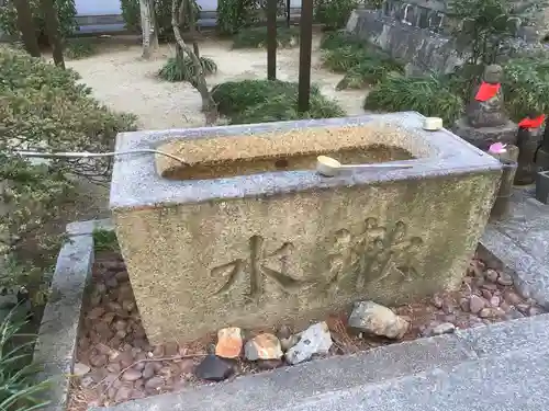 長松院の手水舎