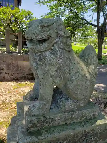 小勢護国神社の狛犬