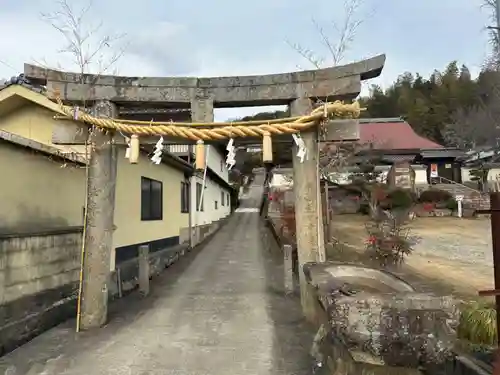 二宮神社の鳥居