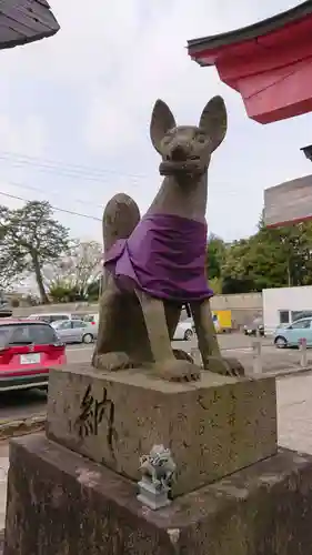 青山御幣稲荷神社の狛犬