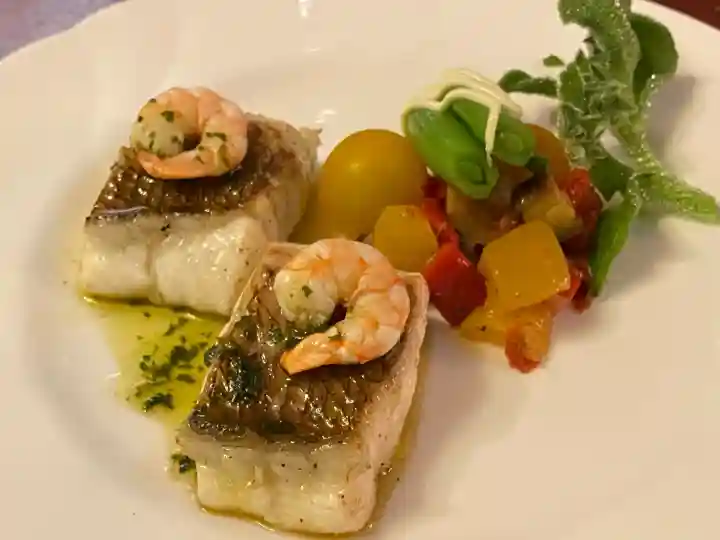 龍光不動尊の{uncategorized: "未分類", other: "その他", undefined: "問題あり", building: "その他建物", grave: "お墓", sacred_gate: "鳥居", guardian: "狛犬", statue: "像", buddha: "仏像", history: "歴史", nature: "自然", garden: "庭園", animal: "動物", pagoda: "塔", temizu: "手水舎", mountain_gate: "山門・神門", sanctuary: "本殿・本堂", subordinate: "末社・摂社", art: "芸術", scenery: "景色", jizo: "地蔵", ema: "絵馬", goshuin: "御朱印", omikuji: "おみくじ", items: "授与品その他", amulet: "お守り", goshuincho: "御朱印帳", eats: "食事", festival: "お祭り", votive_dance: "神楽", shichigosan: "七五三参", wedding: "結婚式", experience: "体験その他", initially: "初詣", around: "周辺", anti_infection: "感染症対策"}