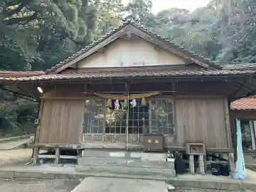 御津神社の本殿・本堂