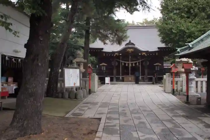草加神社の本殿・本堂