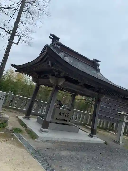降松神社の手水舎