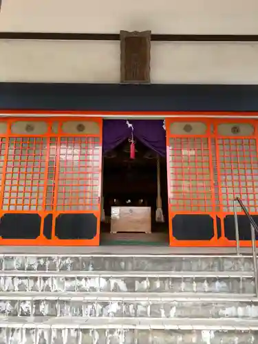 三宝荒神社の本殿・本堂