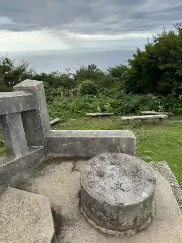 彌彦神社奥宮（御神廟）(新潟県)