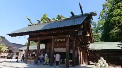 射水神社の本殿・本堂