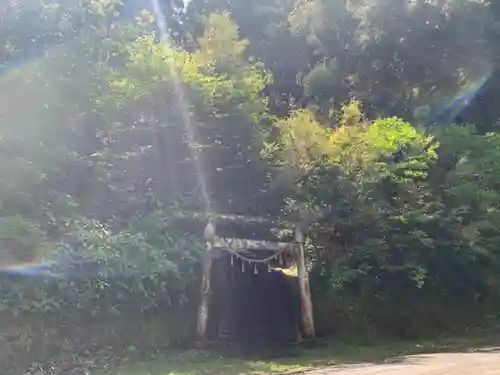 白山神社の鳥居