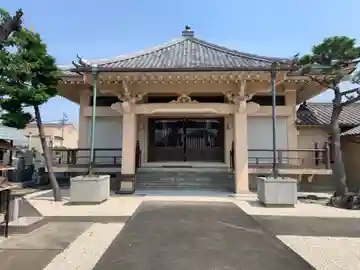 長全寺の本殿・本堂