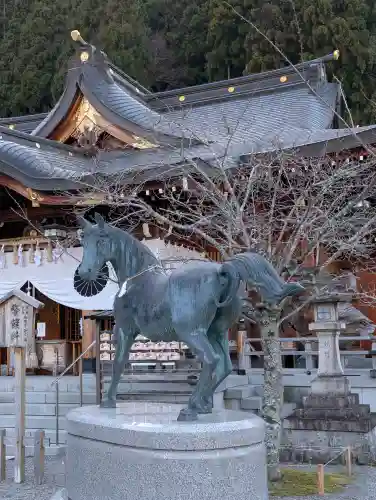 丹生川上神社（上社）の{uncategorized: "未分類", other: "その他", undefined: "問題あり", building: "その他建物", grave: "お墓", sacred_gate: "鳥居", guardian: "狛犬", statue: "像", buddha: "仏像", history: "歴史", nature: "自然", garden: "庭園", animal: "動物", pagoda: "塔", temizu: "手水舎", mountain_gate: "山門・神門", sanctuary: "本殿・本堂", subordinate: "末社・摂社", art: "芸術", scenery: "景色", jizo: "地蔵", ema: "絵馬", goshuin: "御朱印", omikuji: "おみくじ", items: "授与品その他", amulet: "お守り", goshuincho: "御朱印帳", eats: "食事", festival: "お祭り", votive_dance: "神楽", shichigosan: "七五三参", wedding: "結婚式", experience: "体験その他", initially: "初詣", around: "周辺", anti_infection: "感染症対策"}