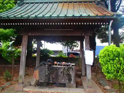 下総野田愛宕神社の手水舎
