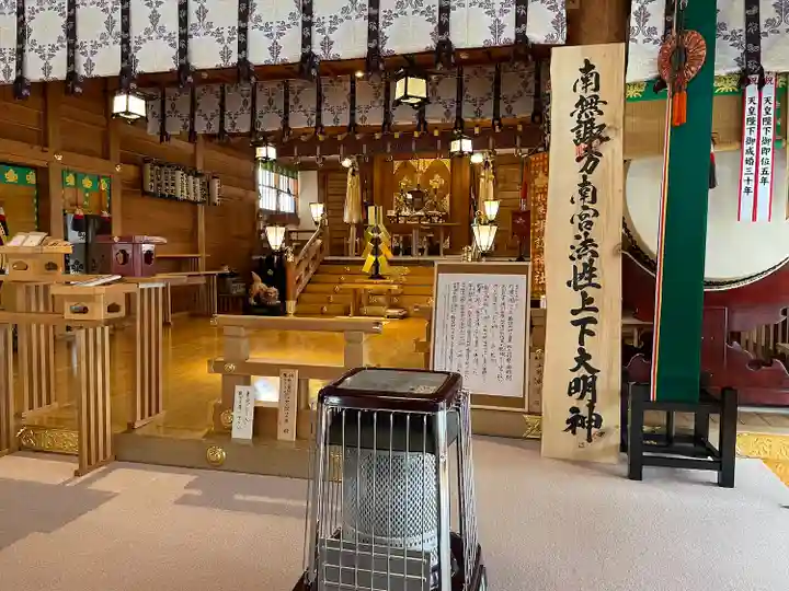 札幌諏訪神社の本殿・本堂