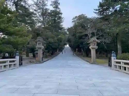 出雲大社の{uncategorized: "未分類", other: "その他", undefined: "問題あり", building: "その他建物", grave: "お墓", sacred_gate: "鳥居", guardian: "狛犬", statue: "像", buddha: "仏像", history: "歴史", nature: "自然", garden: "庭園", animal: "動物", pagoda: "塔", temizu: "手水舎", mountain_gate: "山門・神門", sanctuary: "本殿・本堂", subordinate: "末社・摂社", art: "芸術", scenery: "景色", jizo: "地蔵", ema: "絵馬", goshuin: "御朱印", omikuji: "おみくじ", items: "授与品その他", amulet: "お守り", goshuincho: "御朱印帳", eats: "食事", festival: "お祭り", votive_dance: "神楽", shichigosan: "七五三参", wedding: "結婚式", experience: "体験その他", initially: "初詣", around: "周辺", anti_infection: "感染症対策"}